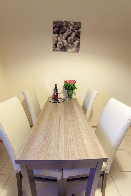 Place 4 You Apartments Krakow Room photo